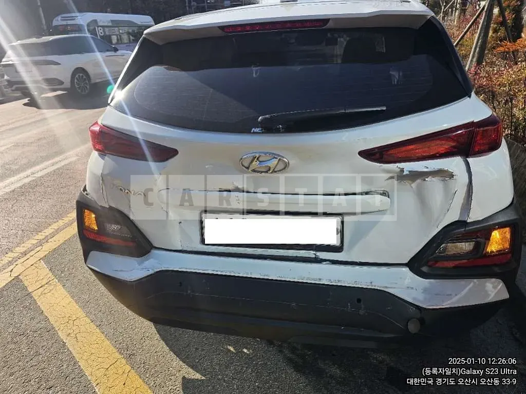 Photo 2 of 4: 2020 Hyundai Kona — Korean insurance auction
