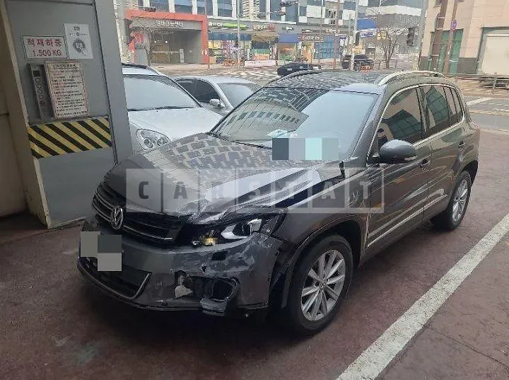 Photo 2 of 9: 2016 Volkswagen Tiguan 2.0 TDI BMT — Korean insurance auction