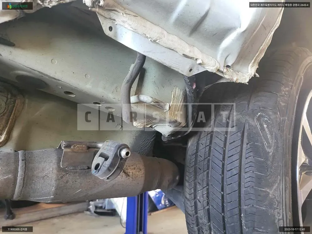 Photo 2 of 20: 2020 Kia Carnival, VIN KNANB81BBMS032133 — Korean insurance auction