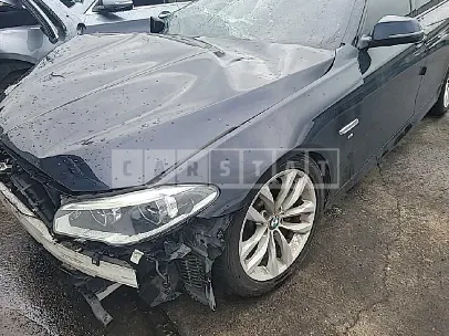Photo 2 of 33: 2016 BMW 520d, VIN WBA5E5103GG071999 — Korean insurance auction
