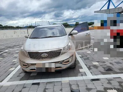 Photo 1 of 8: 2014 Kia Sportage R — Korean insurance auction