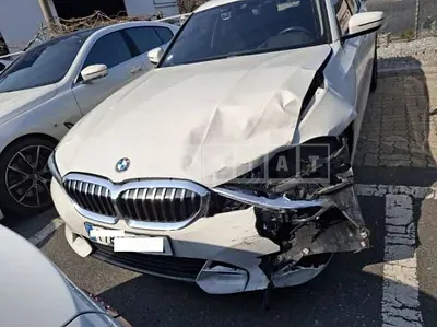 2020 BMW 320i Luxury