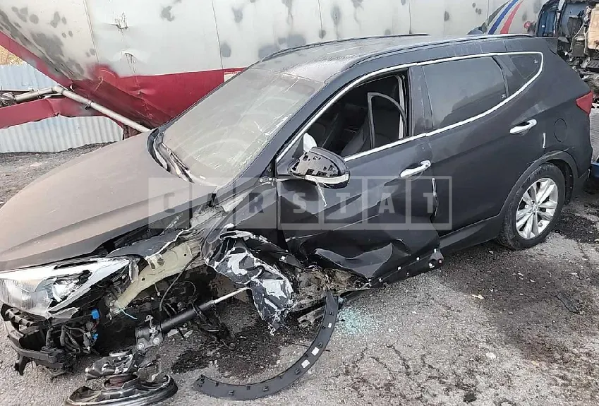 Photo 2 of 10: 2018 Hyundai Santa Fe, VIN KMHSW81UBJU862511 — Korean insurance auction