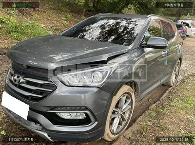 Photo 1 of 35: 2016 Hyundai Santa Fe, VIN KMHSW81UBGU653376 — Korean insurance auction