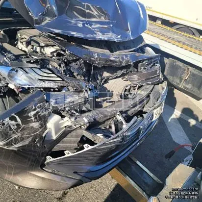 Photo 2 of 10: 2019 Toyota Camry Hybrid — Korean insurance auction