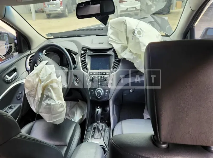 Photo 2 of 22: 2015 Hyundai Santa Fe, VIN KMHSW81UBFU431408 — Korean insurance auction