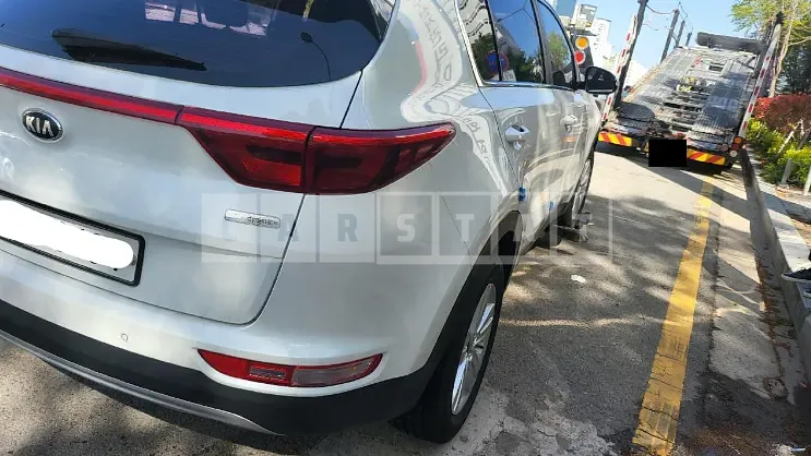 Photo 2 of 8: 2017 Kia Sportage, VIN KNAPM813BHK190881 — Korean insurance auction
