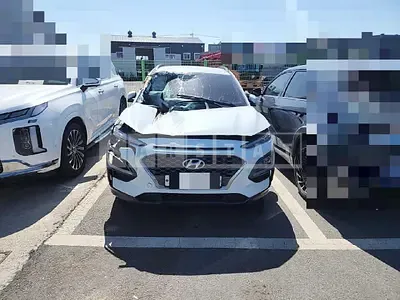 Photo 1 of 30: 2018 Hyundai Kona 1.6, VIN KMHK3816GJU144236 — Korean insurance auction