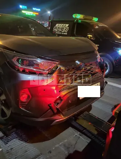 Photo 1 of 16: 2019 Toyota RAV4 Hybrid AWD, VIN JTMDWRFV4KD022554 — Korean insurance auction