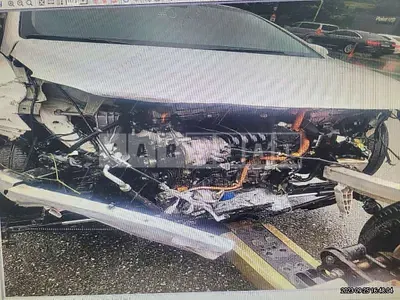 Photo 1 of 4: 2018 Hyundai Modern Ionic, VIN KMHC851CGJU077272 — Korean insurance auction
