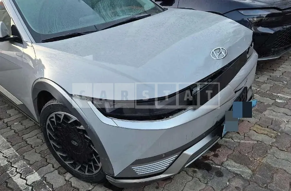 Photo 2 of 17: 2021 Hyundai IONIQ 5 Long Range Electric Car — Korean insurance auction