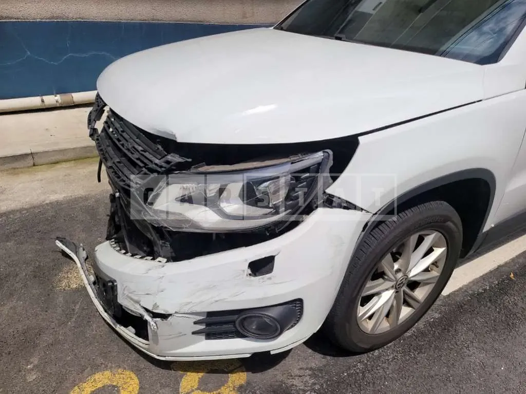 Photo 2 of 39: 2015 Volkswagen Tiguan 2.0 TDI Blue Motion, VIN WVGZZZ5NZFW511111 — Korean insurance auction
