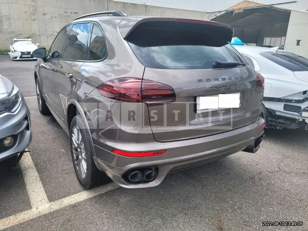 Photo 2 of 17: 2016 Porsche Cayenne GTS, VIN WP1AD2921GLA77721 — Korean insurance auction