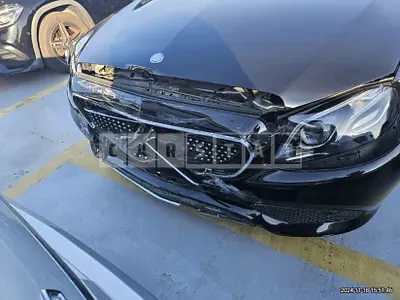 Photo 1 of 10: 2017 Mercedes-Benz E300 4Matic — Korean insurance auction