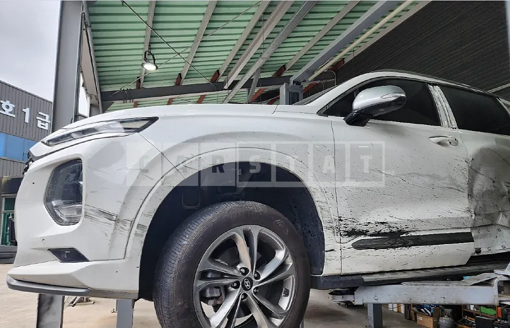 Photo 2 of 22: 2019 Hyundai Santa Fe — Korean insurance auction