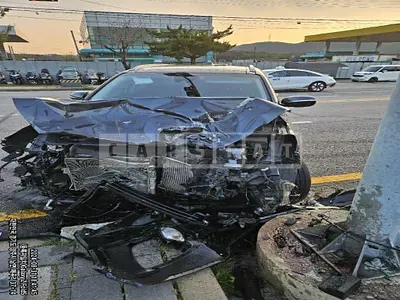 Photo 1 of 6: 2016 Kia Sorento — Korean insurance auction