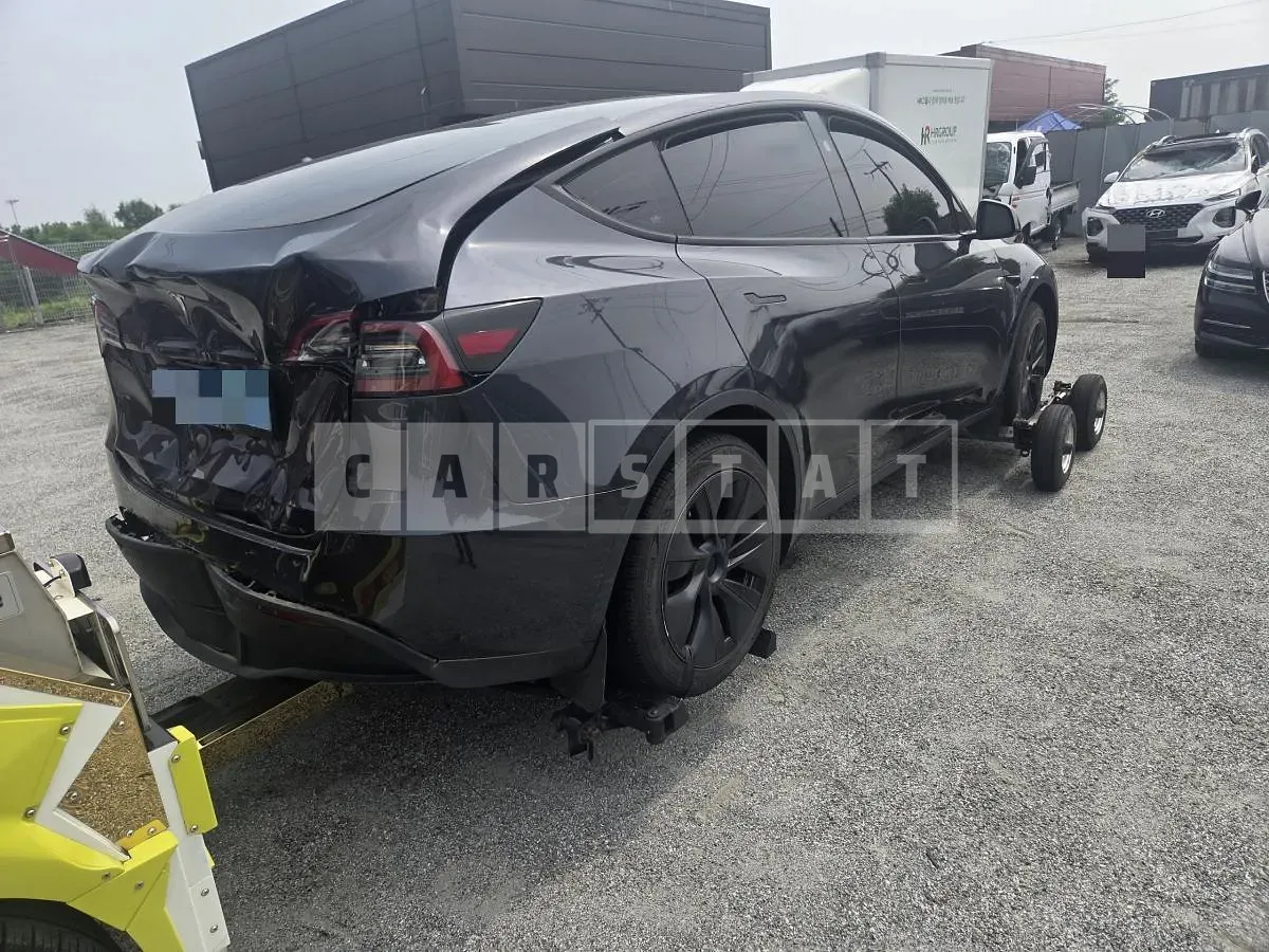Photo 2 of 13: 2025 Tesla Model Y RWD — Korean insurance auction