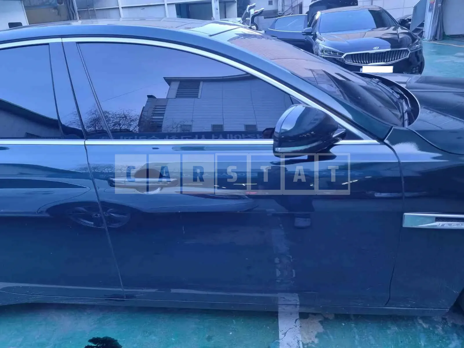 Photo 2 of 11: 2016 Jaguar XF 20d — Korean insurance auction