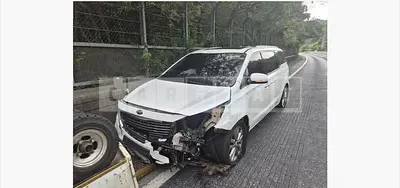 Photo 1 of 7: 2015 Kia Carnival Limousine — Korean insurance auction