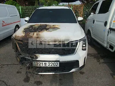 Photo 1 of 9: 2024 Kia Sorento, VIN KNARH81GBRA263732 — Korean insurance auction