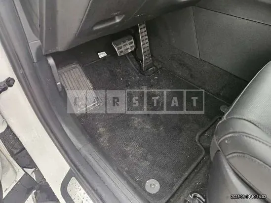 Photo 2 of 22: 2025 Kia Sportage — Korean insurance auction