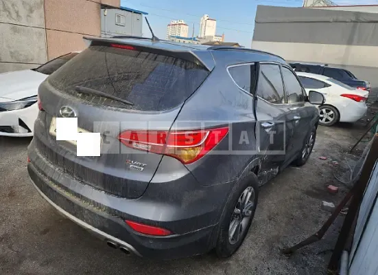 Photo 2 of 9: 2015 Hyundai Santa Fe, VIN KMHSW81UDFU349803 — Korean insurance auction