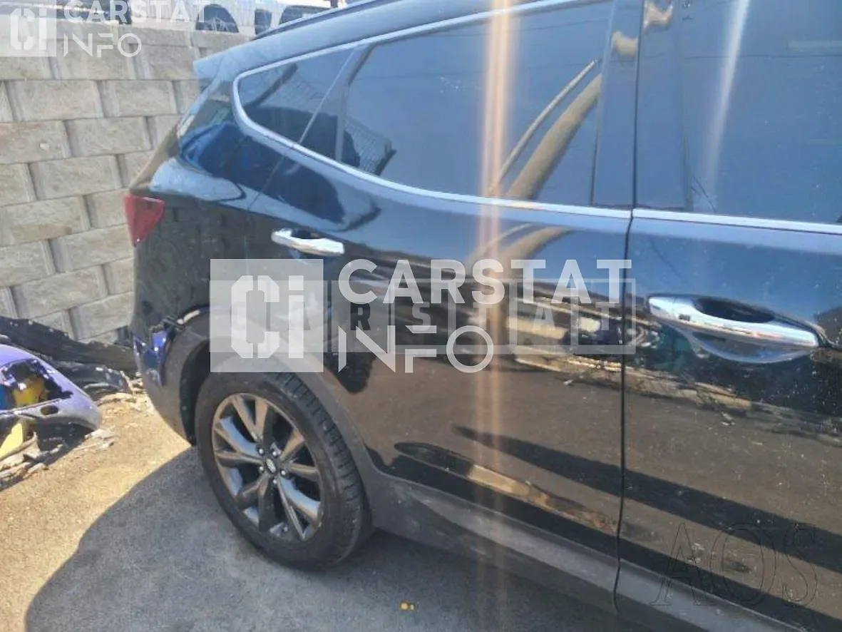 Photo 2 of 59: 2016 Hyundai Santa Fe 2.0, VIN KMHSW81UBHU717516 — Korean insurance auction
