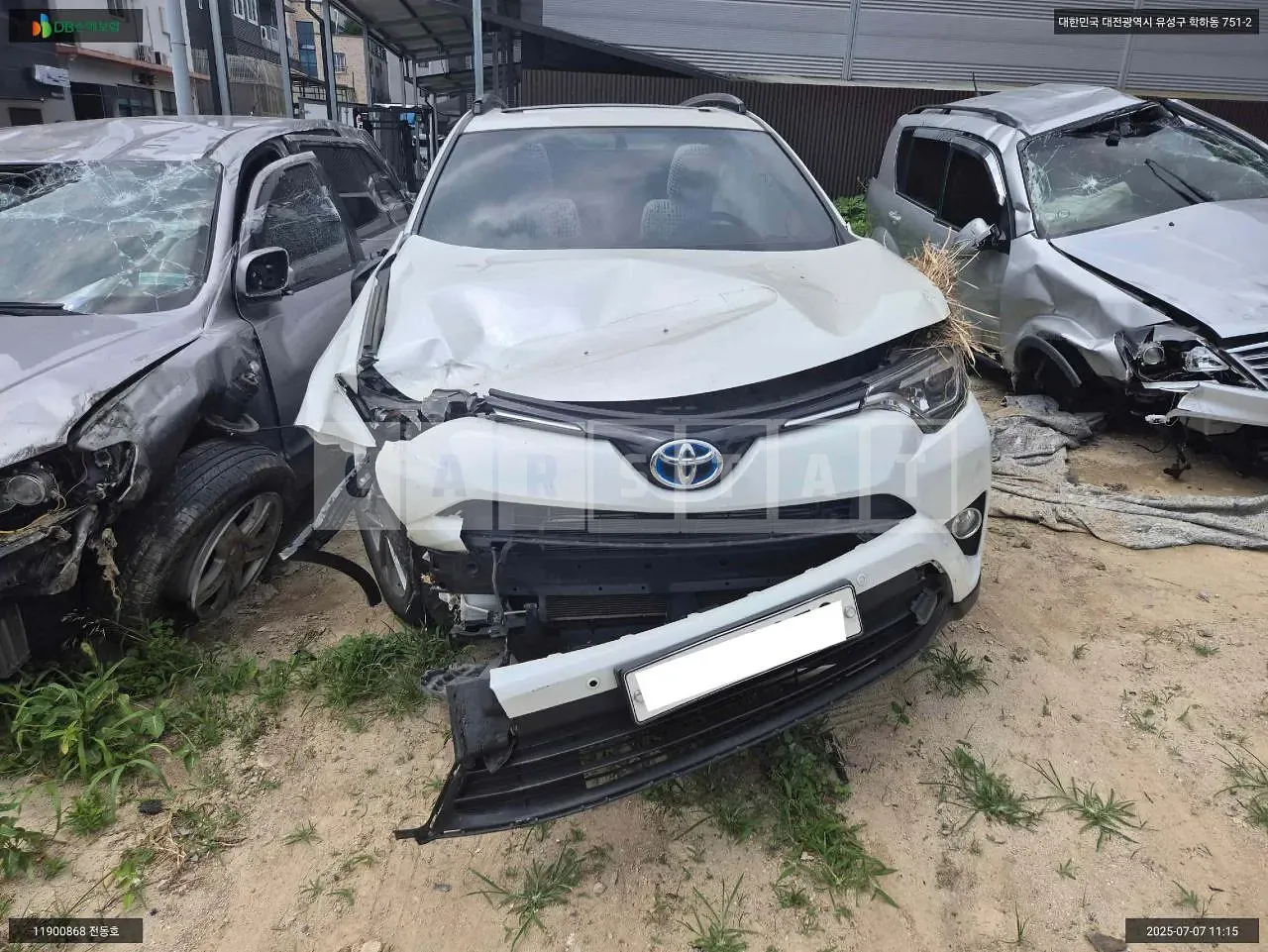 Photo 2 of 11: 2018 Toyota RAV4 Hybrid, VIN JTMDJREV7JD161849 — Korean insurance auction