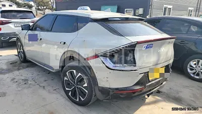 Photo 1 of 22: 2022 Kia EV6 Long Range Earth 4WD — Korean insurance auction