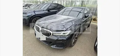 Photo 1 of 42: 2021 BMW 530e — Korean insurance auction