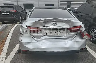 Photo 1 of 27: 2018 Toyota Camry, VIN JTNB11HKXJ3066648 — Korean insurance auction