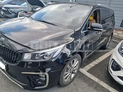 Photo 1 of 13: 2019 Kia Carnival Limousine, VIN KNAME81ABKS593799 — Korean insurance auction