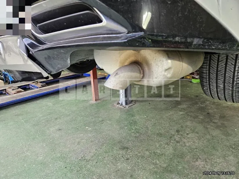 Photo 2 of 18: 2023 Kia K5 — Korean insurance auction