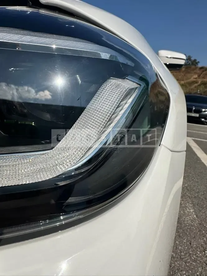 Photo 3 of 3: 2022 BMW (parts) 520i Headlamp — Korean insurance auction