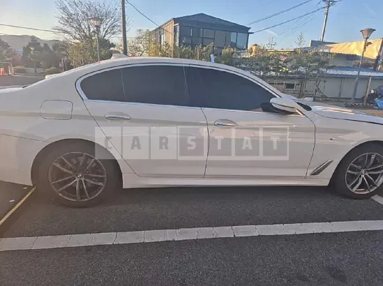 Photo 2 of 26: 2018 BMW 520d — Korean insurance auction