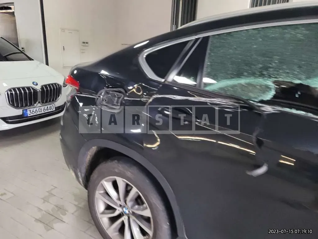 Photo 2 of 26: 2015 BMW X6 xDrive 30d, VIN WBAKV2104F0N16601 — Korean insurance auction
