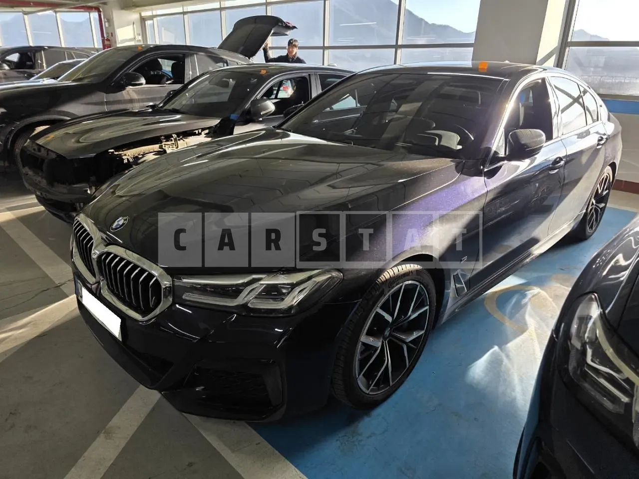 Photo 2 of 11: 2022 BMW 530i xDrive, VIN WBA31BJ09NCL00093 — Korean insurance auction