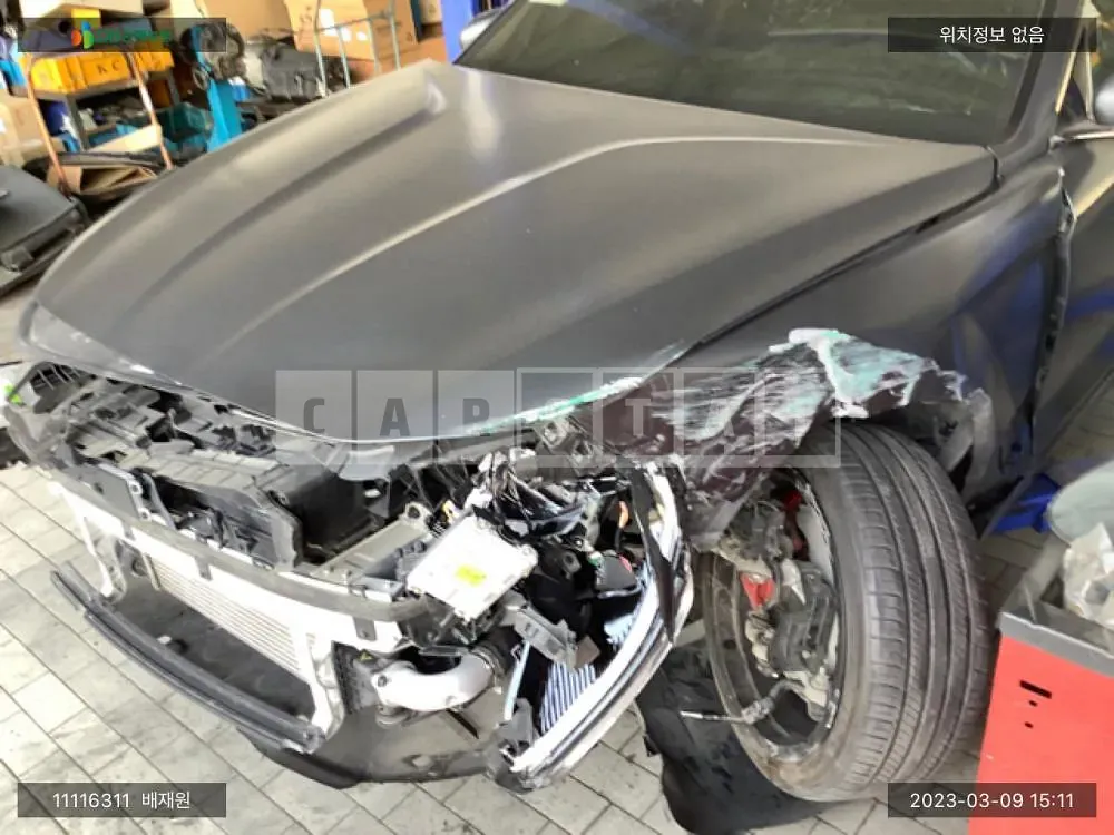 Photo 2 of 18: 2021 Genesis G70, VIN KMTG141ABMU078845 — Korean insurance auction