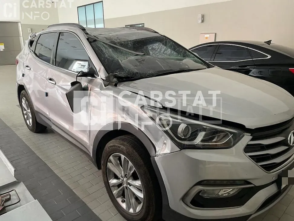 Photo 2 of 16: 2018 Hyundai Santa Fe, VIN KMHSW81UBJU843622 — Korean insurance auction