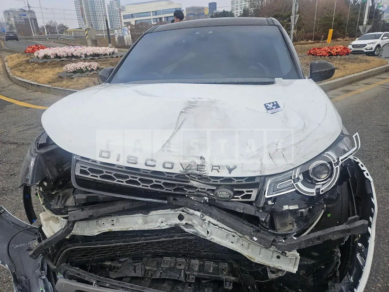 Photo 2 of 11: 2016 Land Rover Discovery Sport 2.0d, VIN SALCA2BN3GH589810 — Korean insurance auction