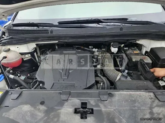 Photo 2 of 12: 2023 Kia Carnival — Korean insurance auction