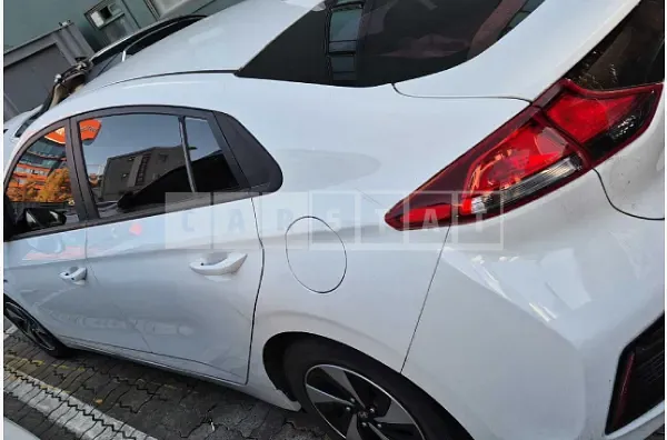 Photo 2 of 11: 2017 Hyundai Modern Ionic — Korean insurance auction