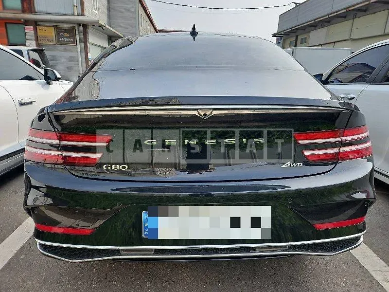 Photo 2 of 34: 2025 Genesis G80 (AWD) — Korean insurance auction