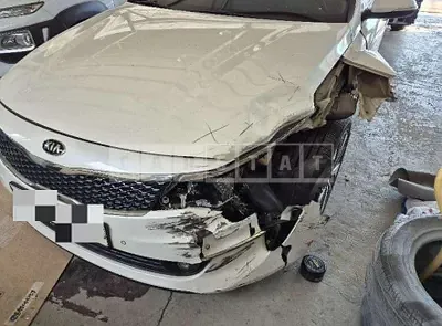 Photo 1 of 18: 2015 Kia K5, VIN KNAGW411BGA001083 — Korean insurance auction