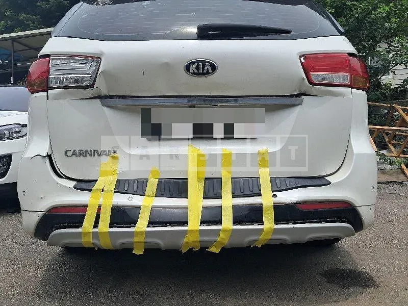 Photo 2 of 22: 2015 Kia Carnivals — Korean insurance auction