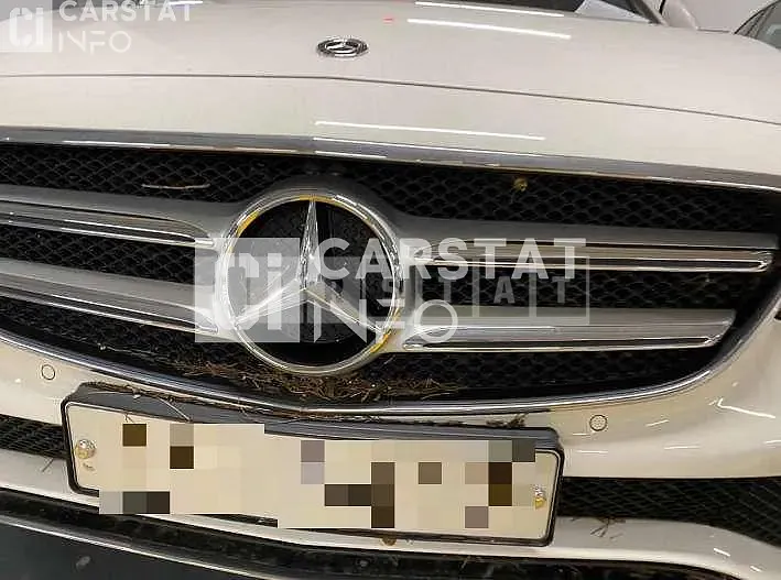 Photo 2 of 15: 2018 Mercedes-Benz Substance E200 — Korean insurance auction