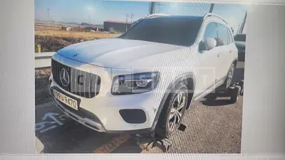 Photo 1 of 19: 2021 Mercedes-Benz GLB220 — Korean insurance auction