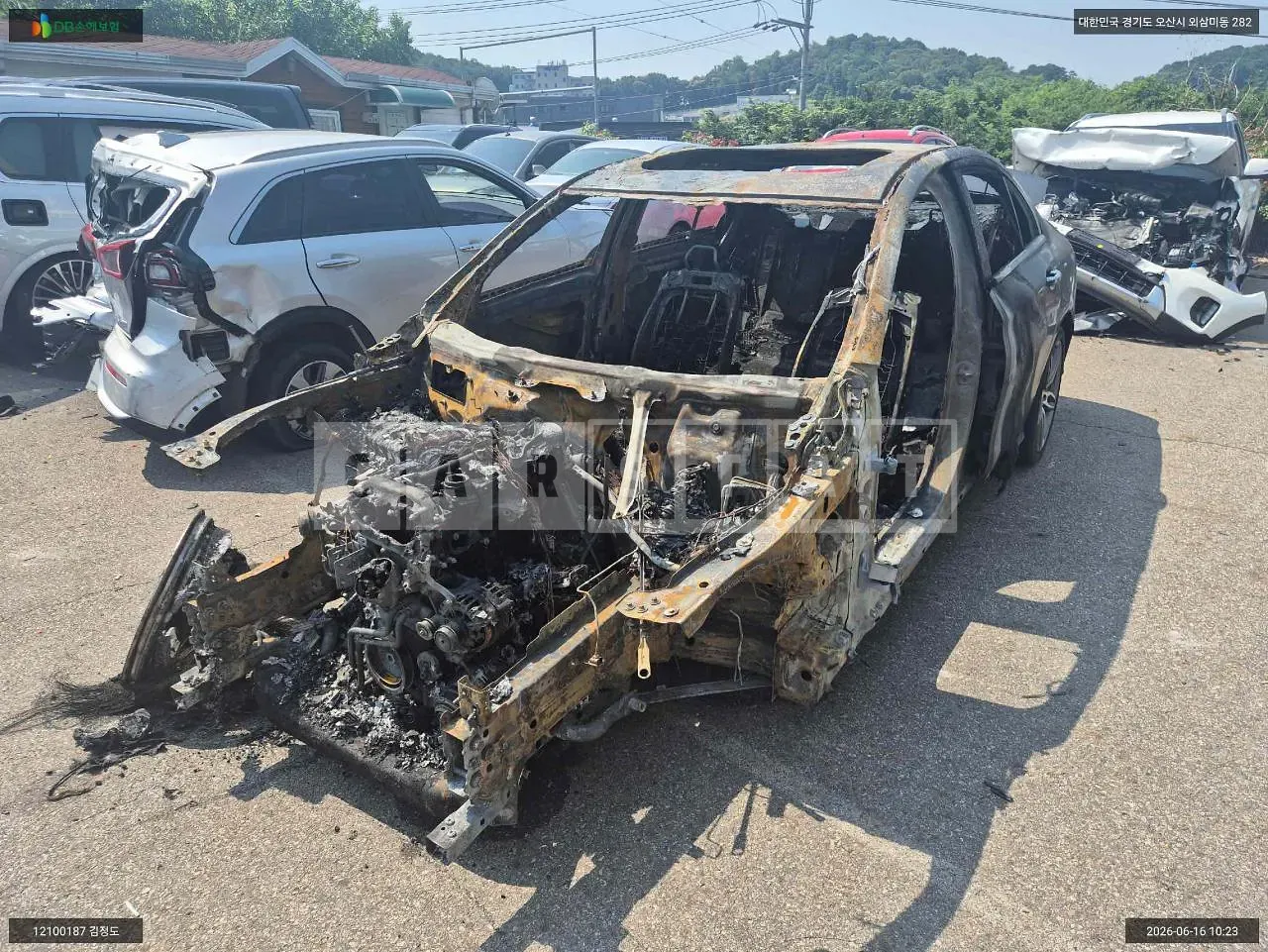 Photo 2 of 11: 2019 Mercedes-Benz E300, VIN WDDZF4JB7KA563871 — Korean insurance auction