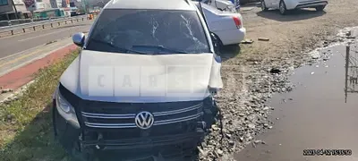 Photo 1 of 10: 2015 Volkswagen Tiguan 2.0 TDI Blue Motion, VIN WVGZZZ5NZFW613026 — Korean insurance auction