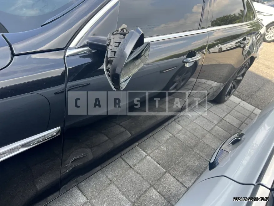 Photo 2 of 6: 2018 Jaguar XJ 3.0d — Korean insurance auction